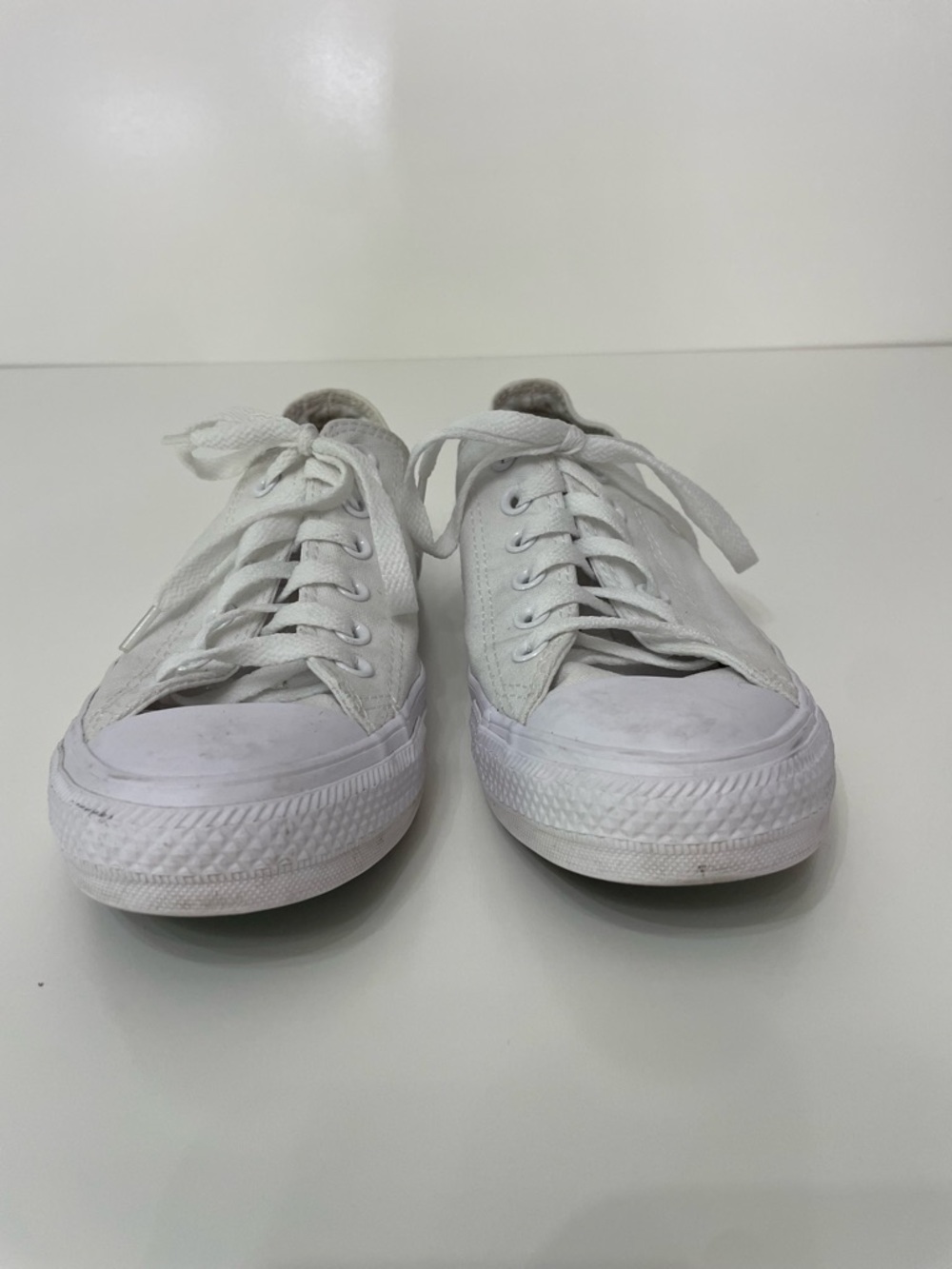 Converse All Star Chuck Taylor White Low-Top Sneakers, Men’s size 6.5, Women’s 8 - Picture 2 of 9